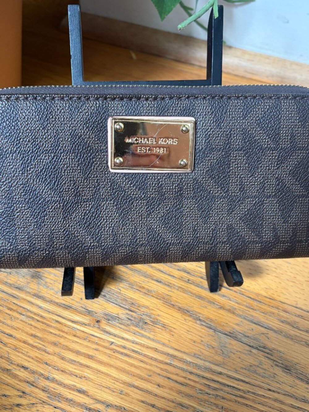 Michael Kors Jet Set Travel Logo Continental Wallet Brown 3/4 Zip